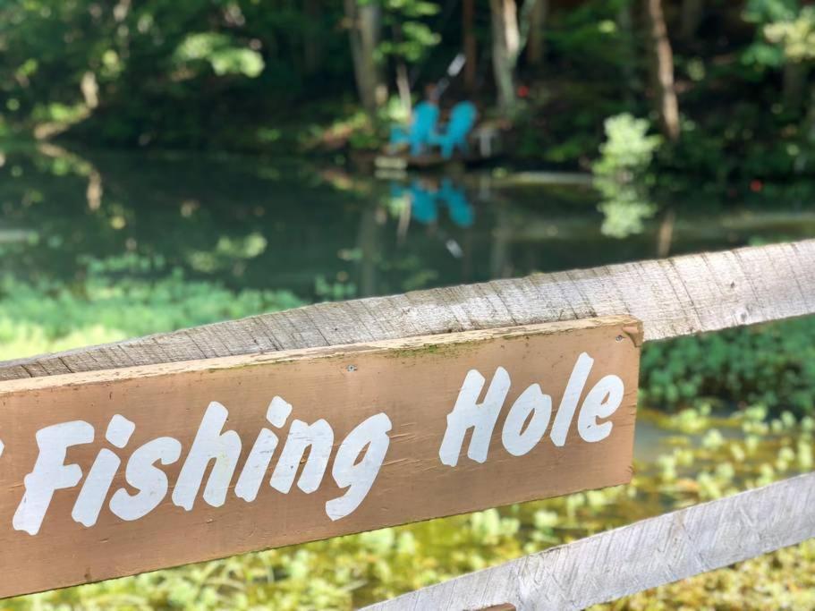 The Fishing Hole Cabin - Sage Vacations Gatlinburg Eksteriør bilde
