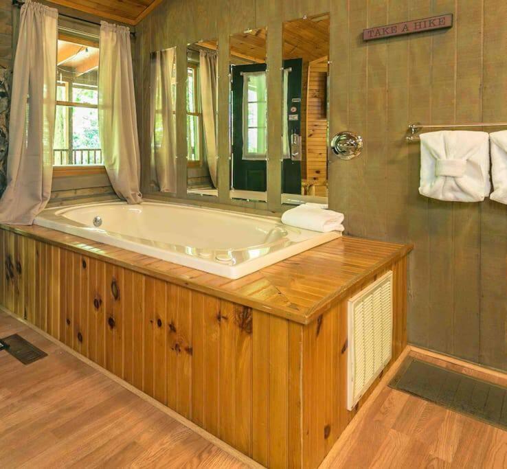 The Fishing Hole Cabin - Sage Vacations Gatlinburg Eksteriør bilde