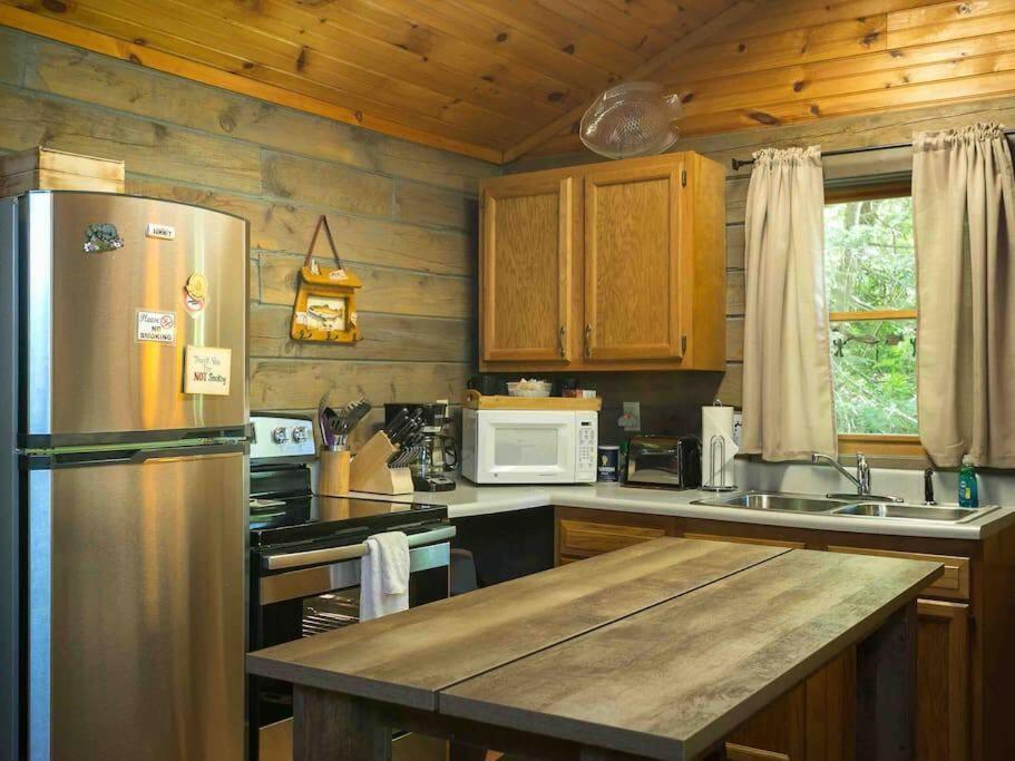 The Fishing Hole Cabin - Sage Vacations Gatlinburg Eksteriør bilde