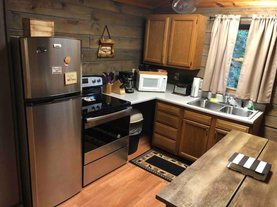 The Fishing Hole Cabin - Sage Vacations Gatlinburg Eksteriør bilde